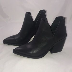 Vince Camuto Gigietta Booties
